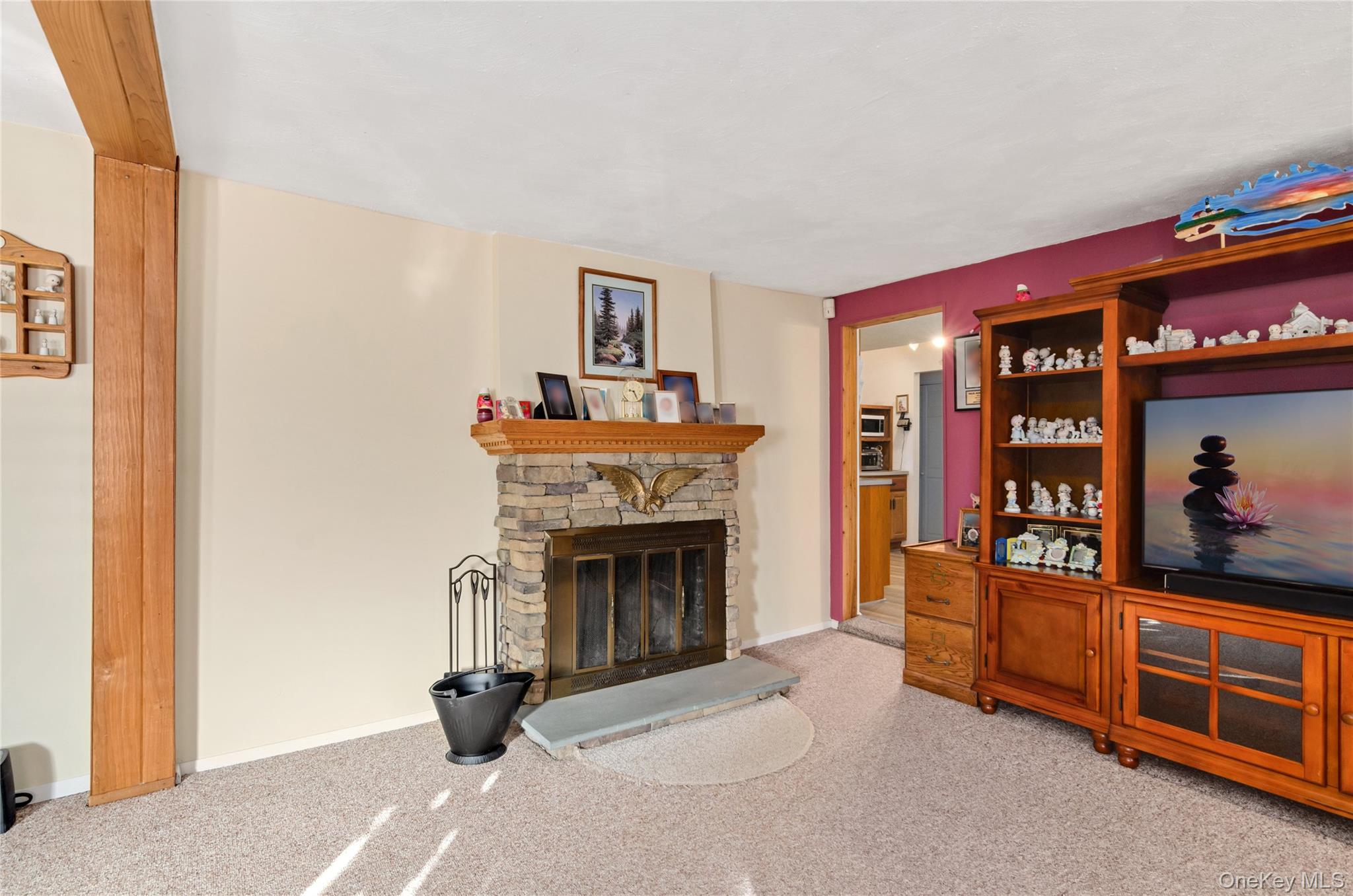 25 45th Street, Islip, NY 11751