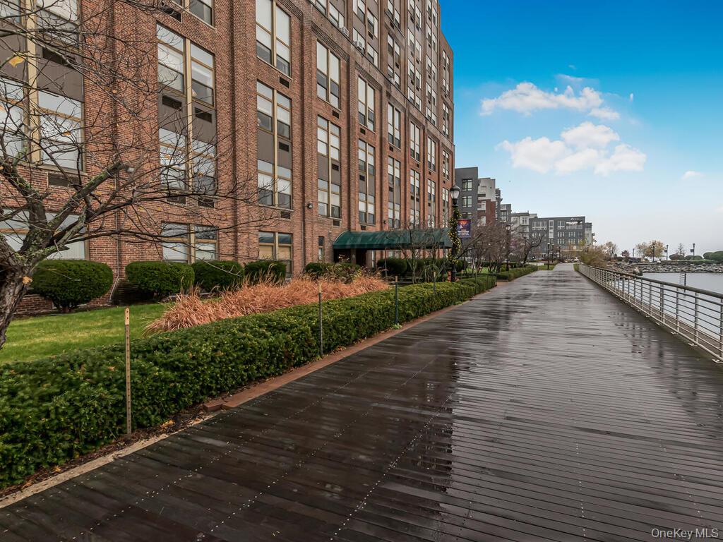 23 Water Grant Street # 7L, Yonkers, NY 10701