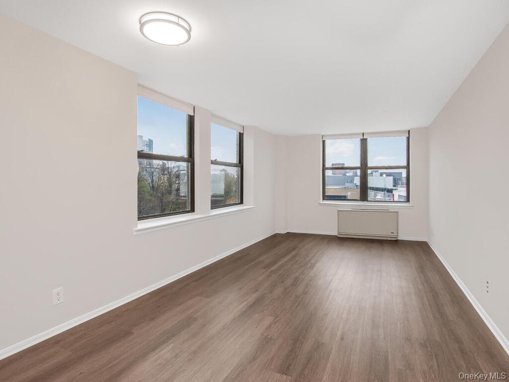 23 Water Grant Street # 7L, Yonkers, NY 10701