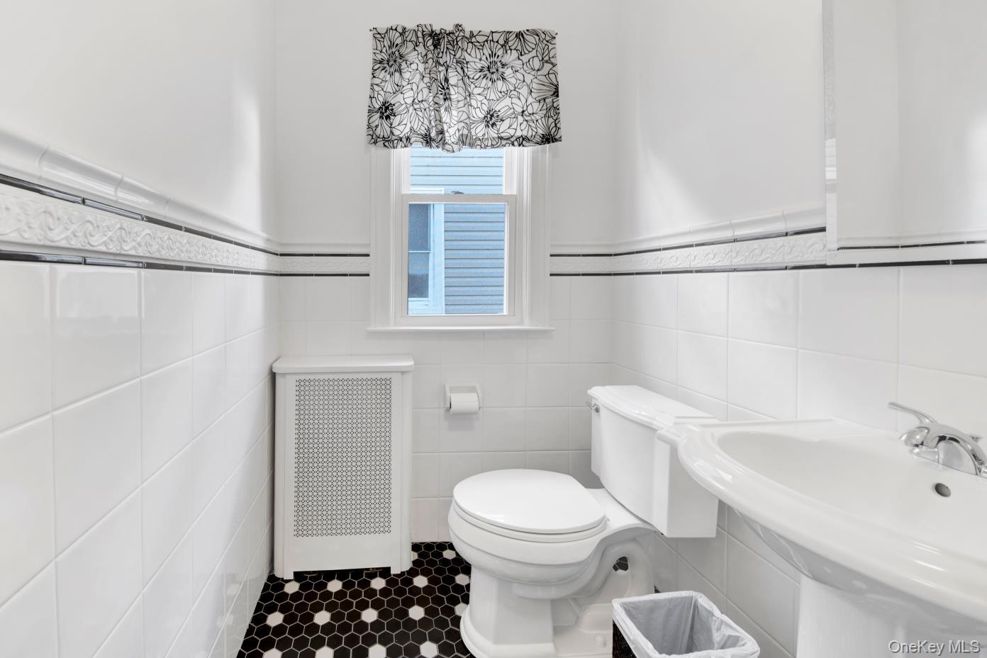 34 King Avenue, Yonkers, NY 10704