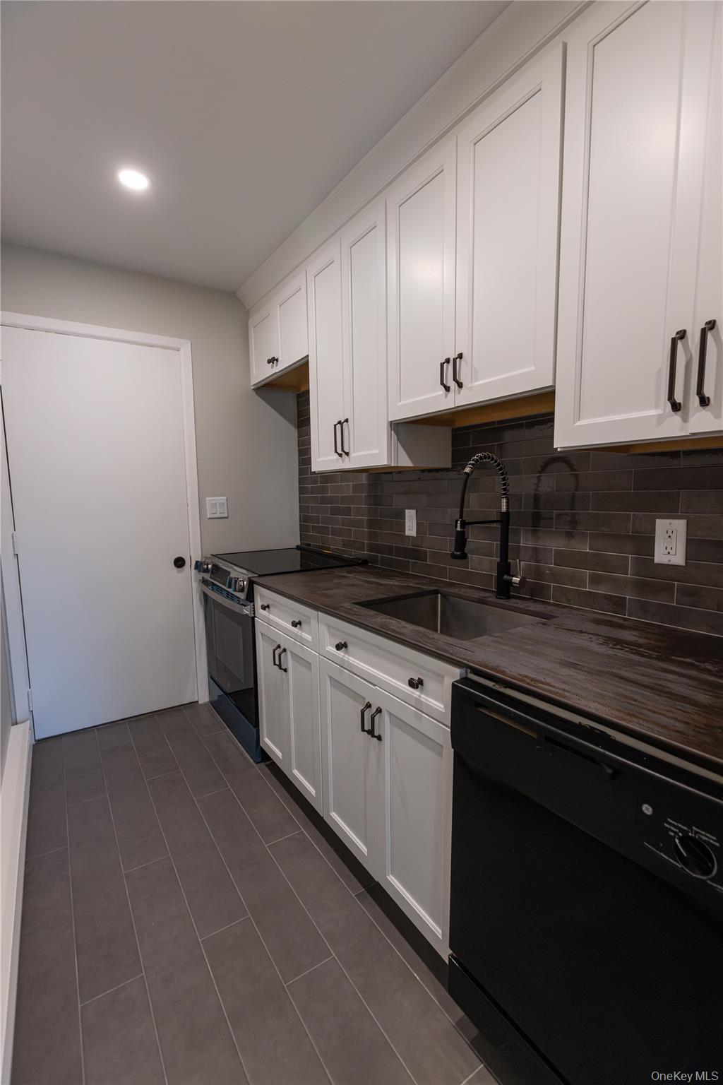 303 Old Mill Road, Southfields, NY 10975