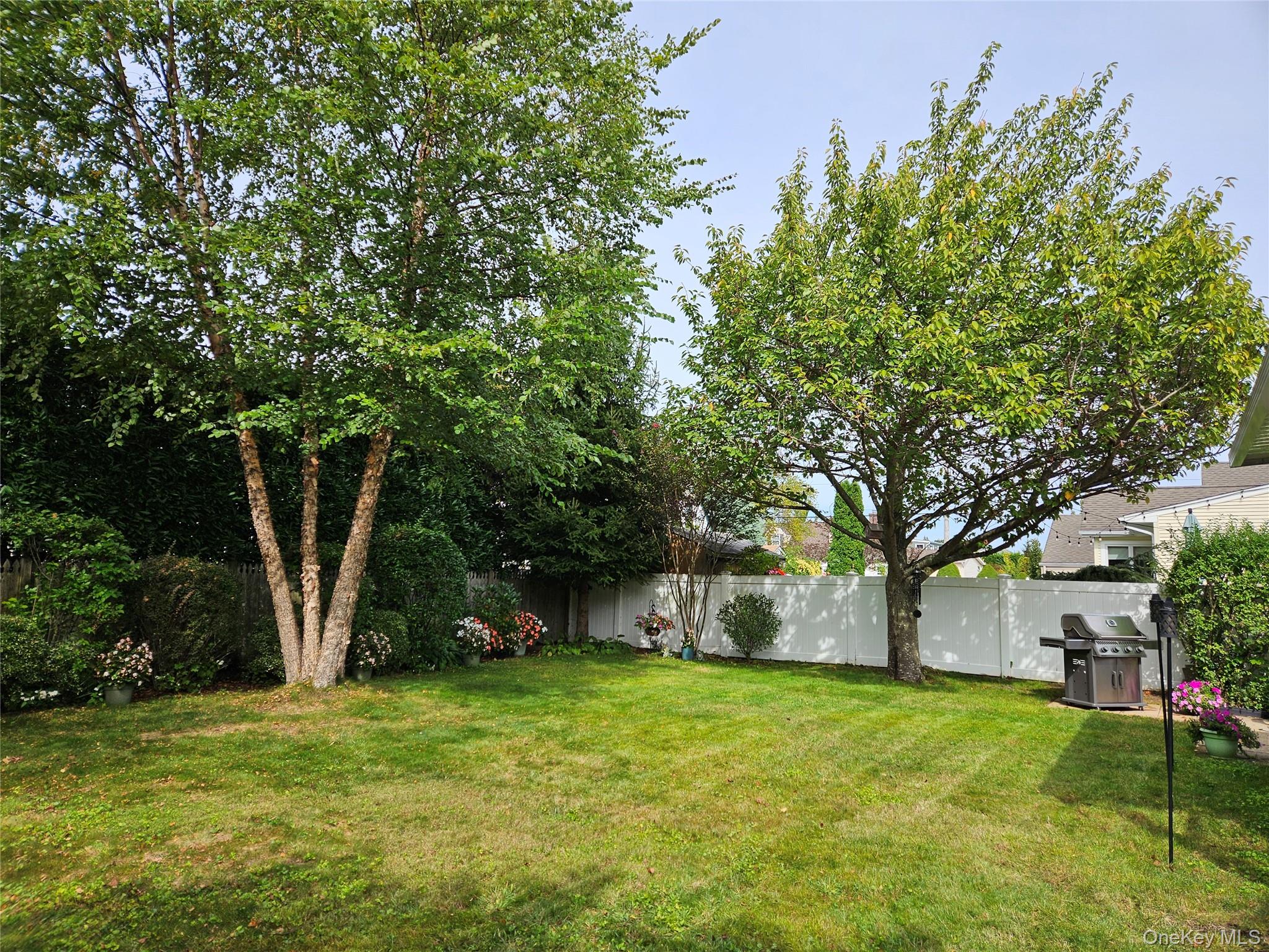 286 Pacific Street, Massapequa Park, NY 11762