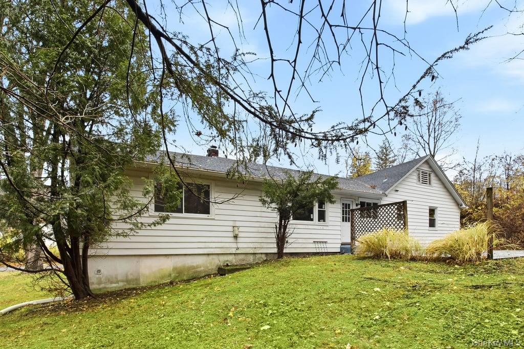 3 Lake Drive, Ellenville, NY 12428