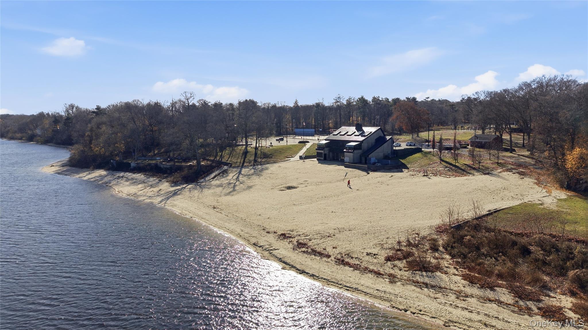 56 Eastview Road, Ronkonkoma, NY 11779