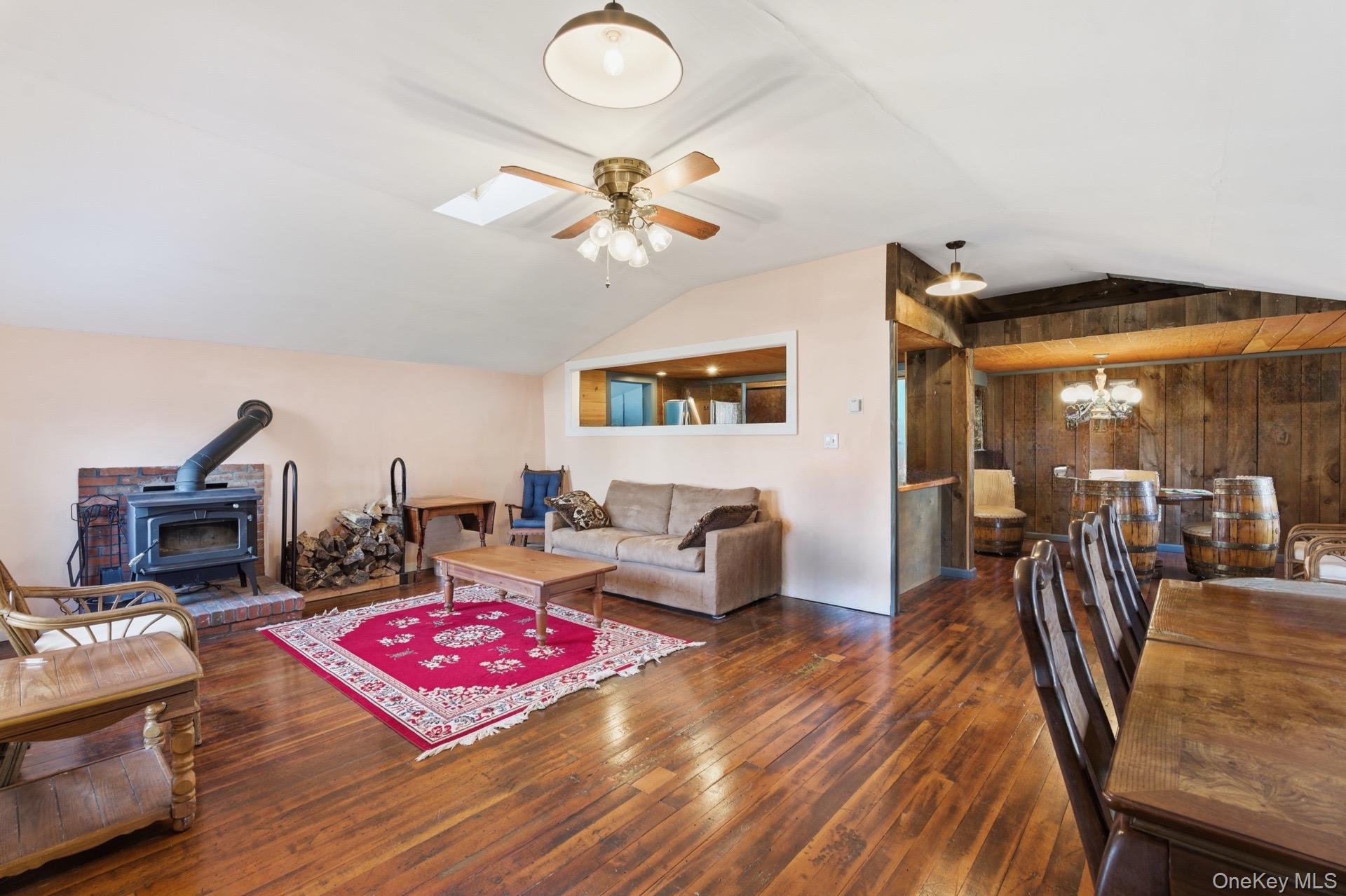 56 Eastview Road, Ronkonkoma, NY 11779