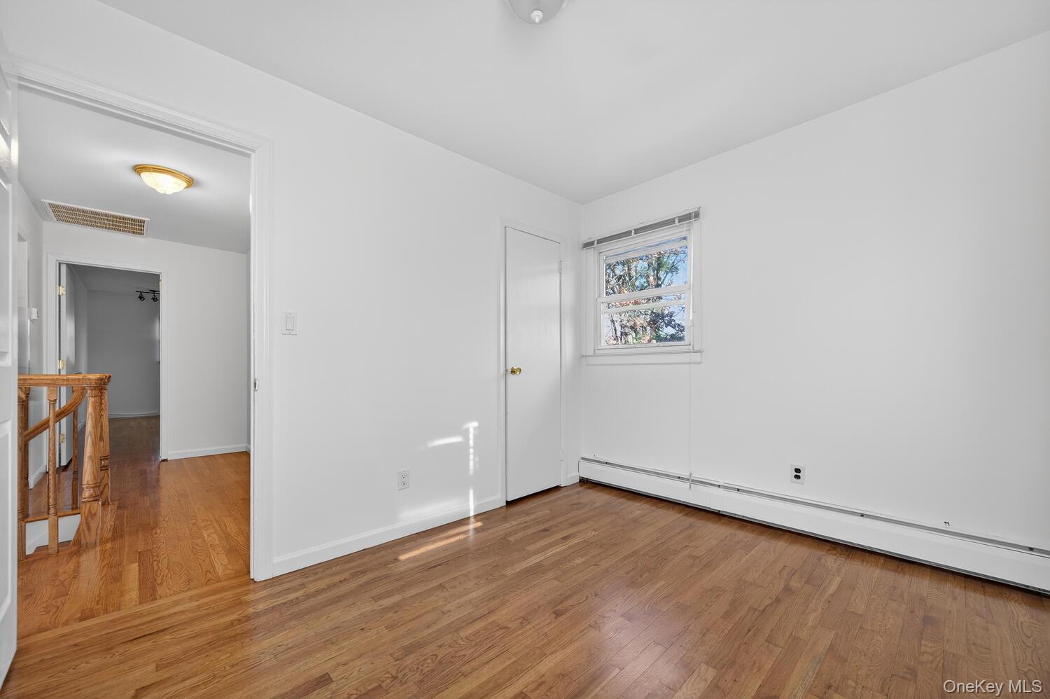 8 Blueberry Lane, Oyster Bay, NY 11771