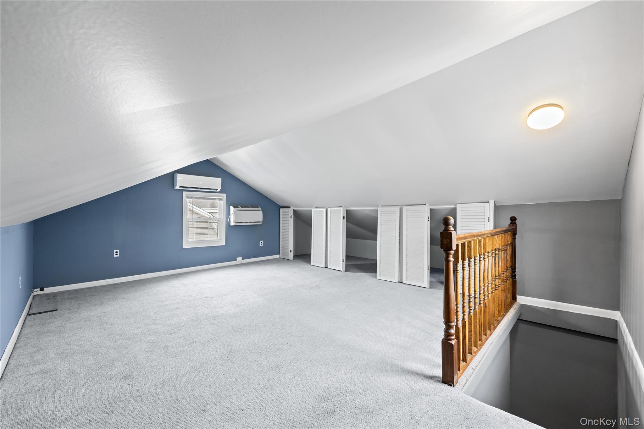 42-25 189th Street, Flushing, NY 11358