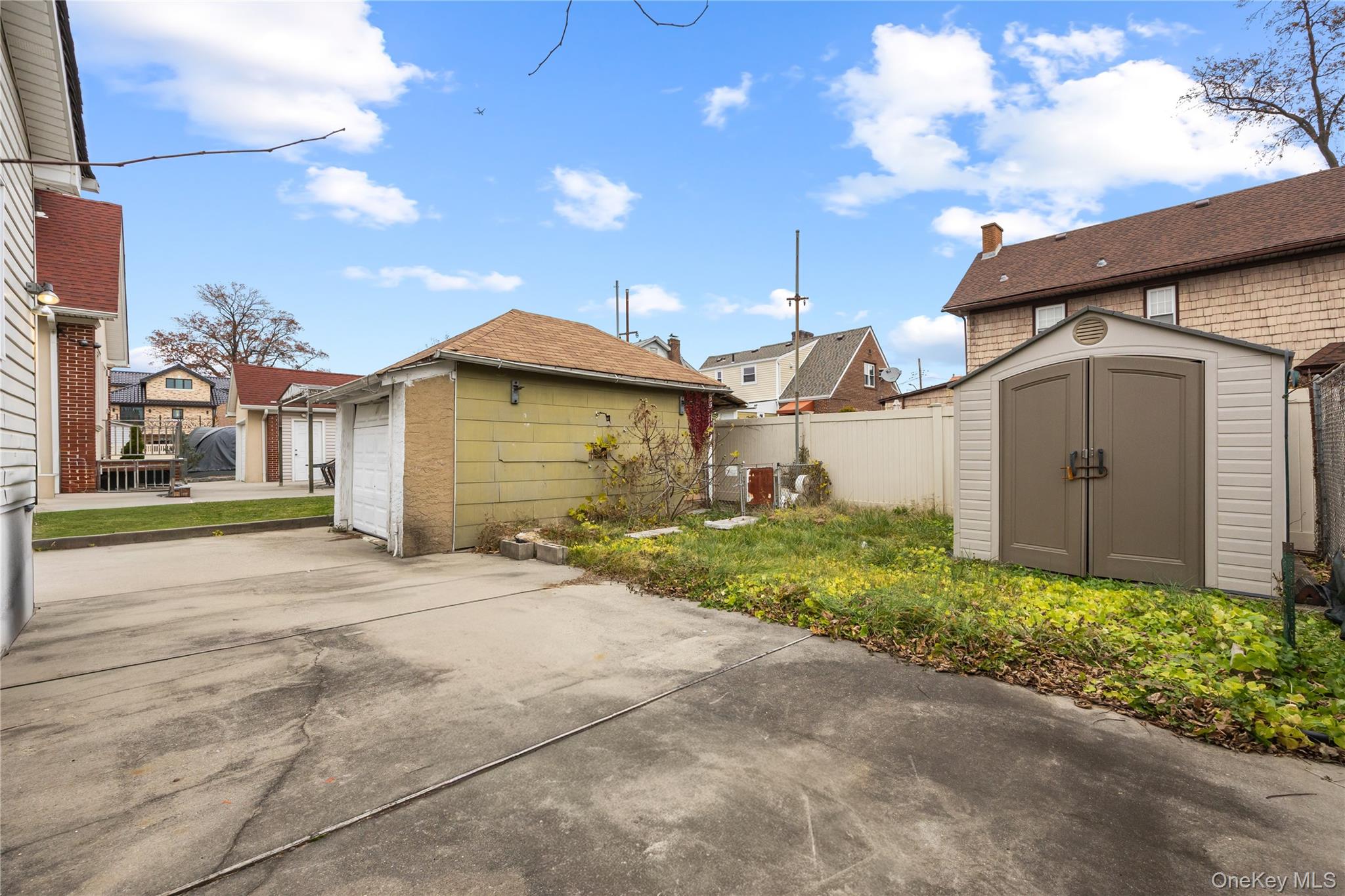 42-25 189th Street, Flushing, NY 11358