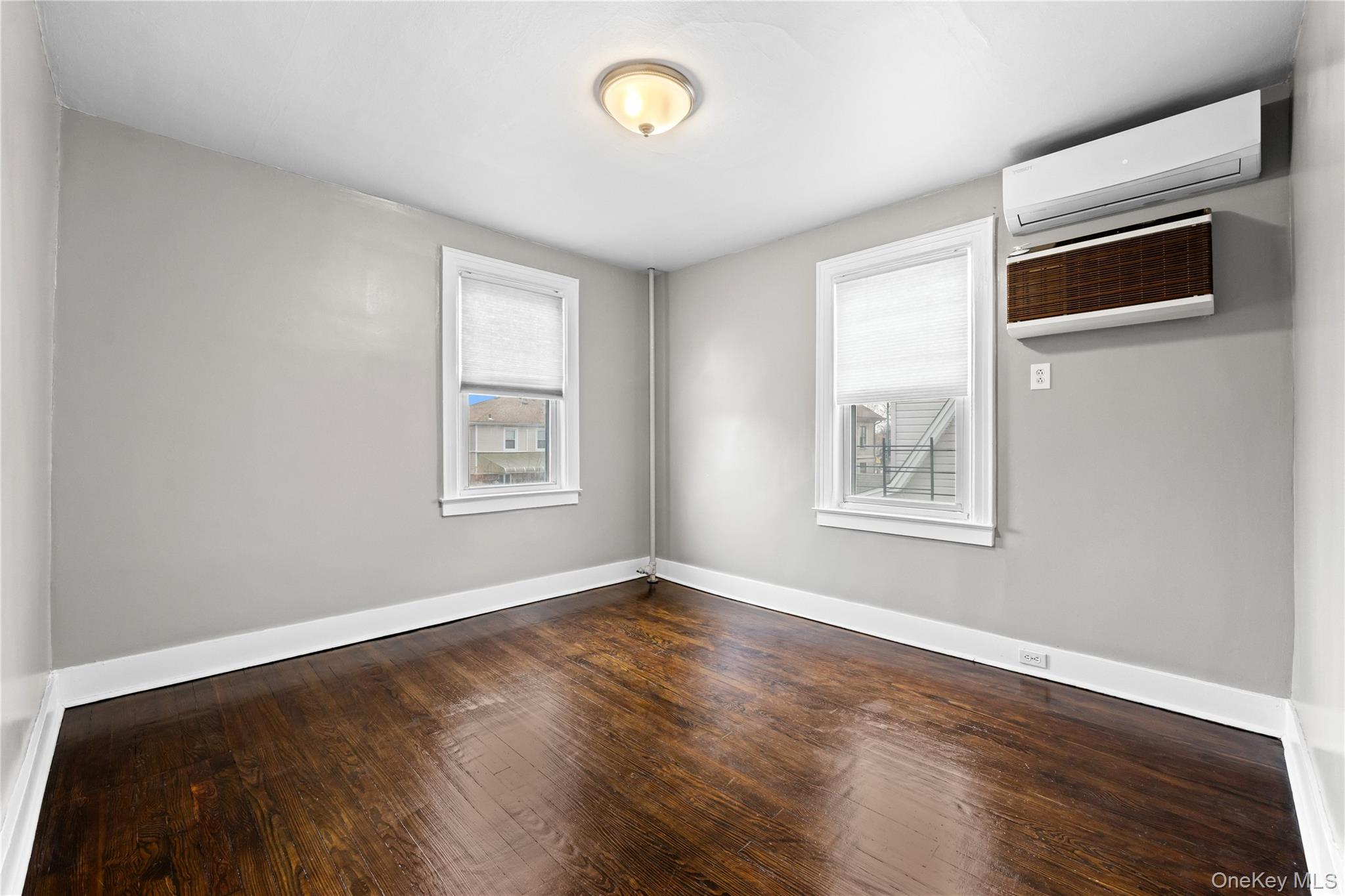 42-25 189th Street, Flushing, NY 11358