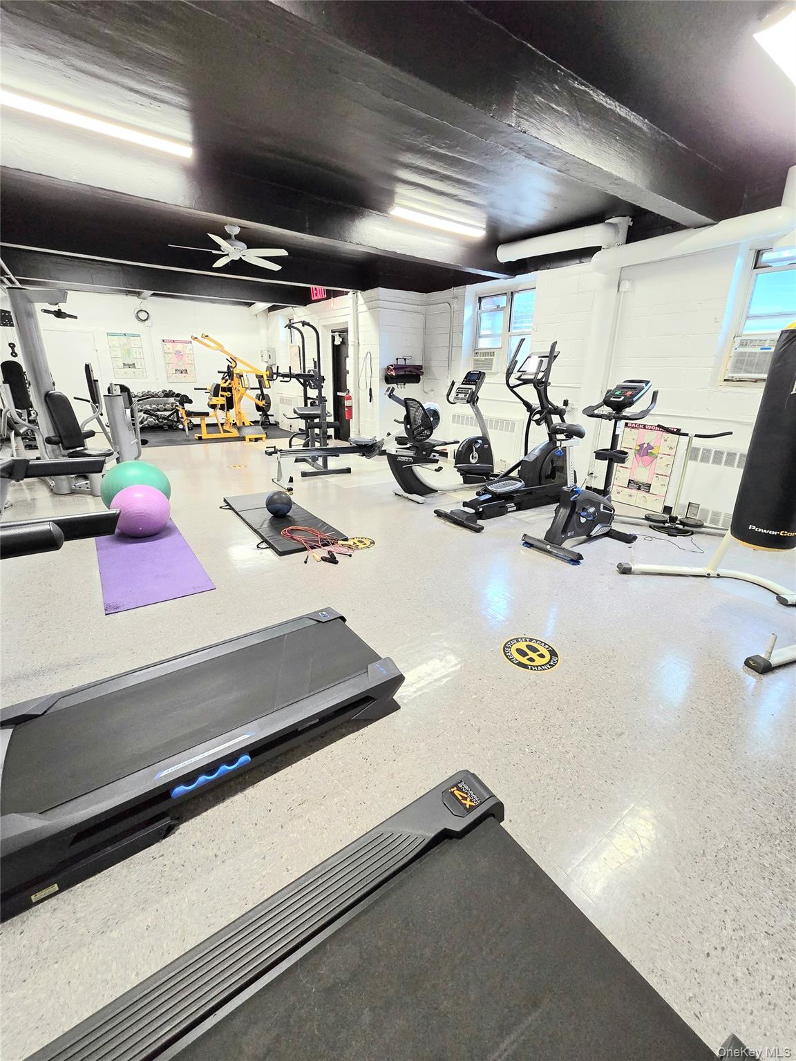 89-40 151 # 3J, Howard Beach, NY 11414