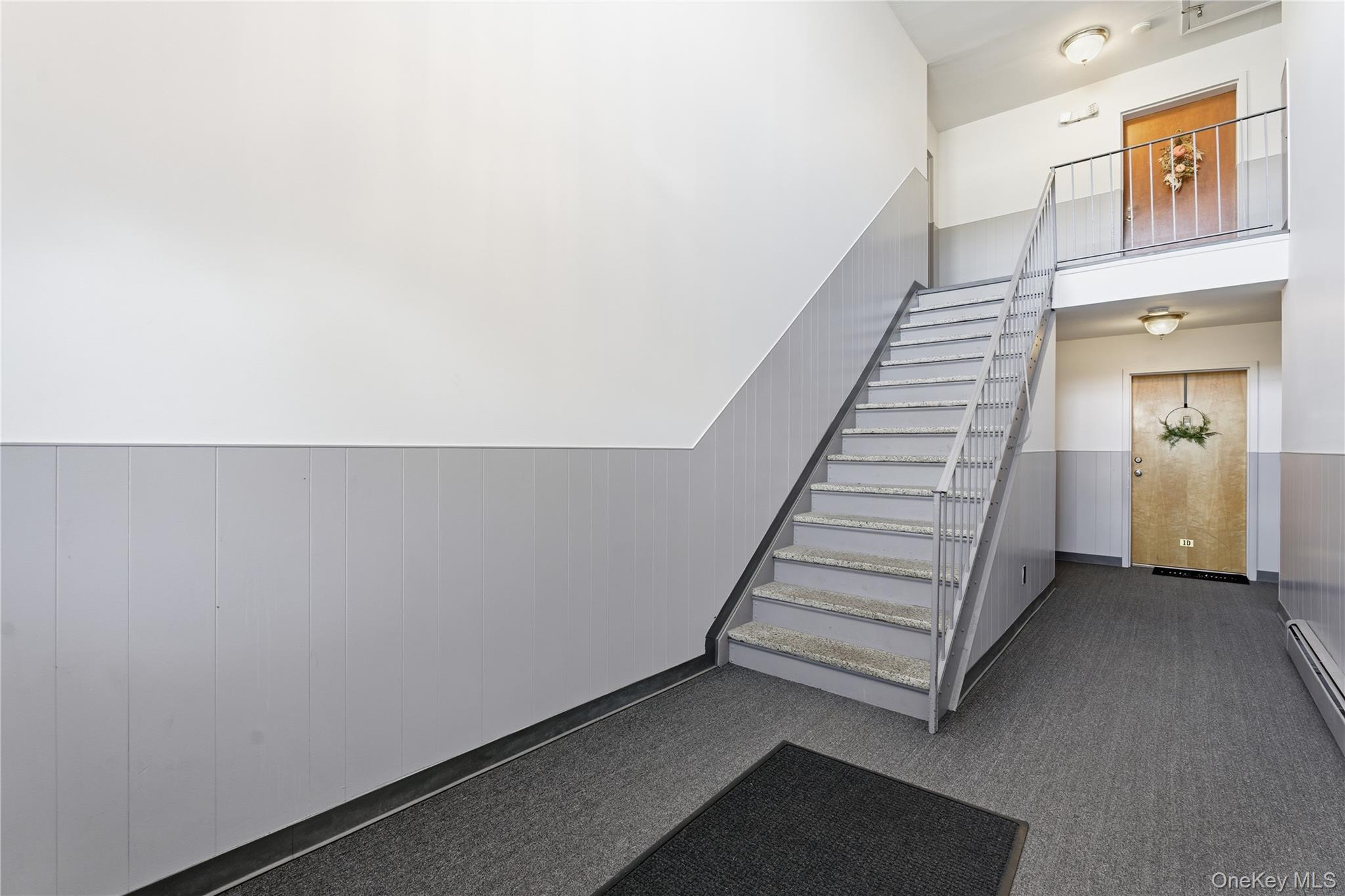 210 Fulton Street # 2C, Farmingdale, NY 11735