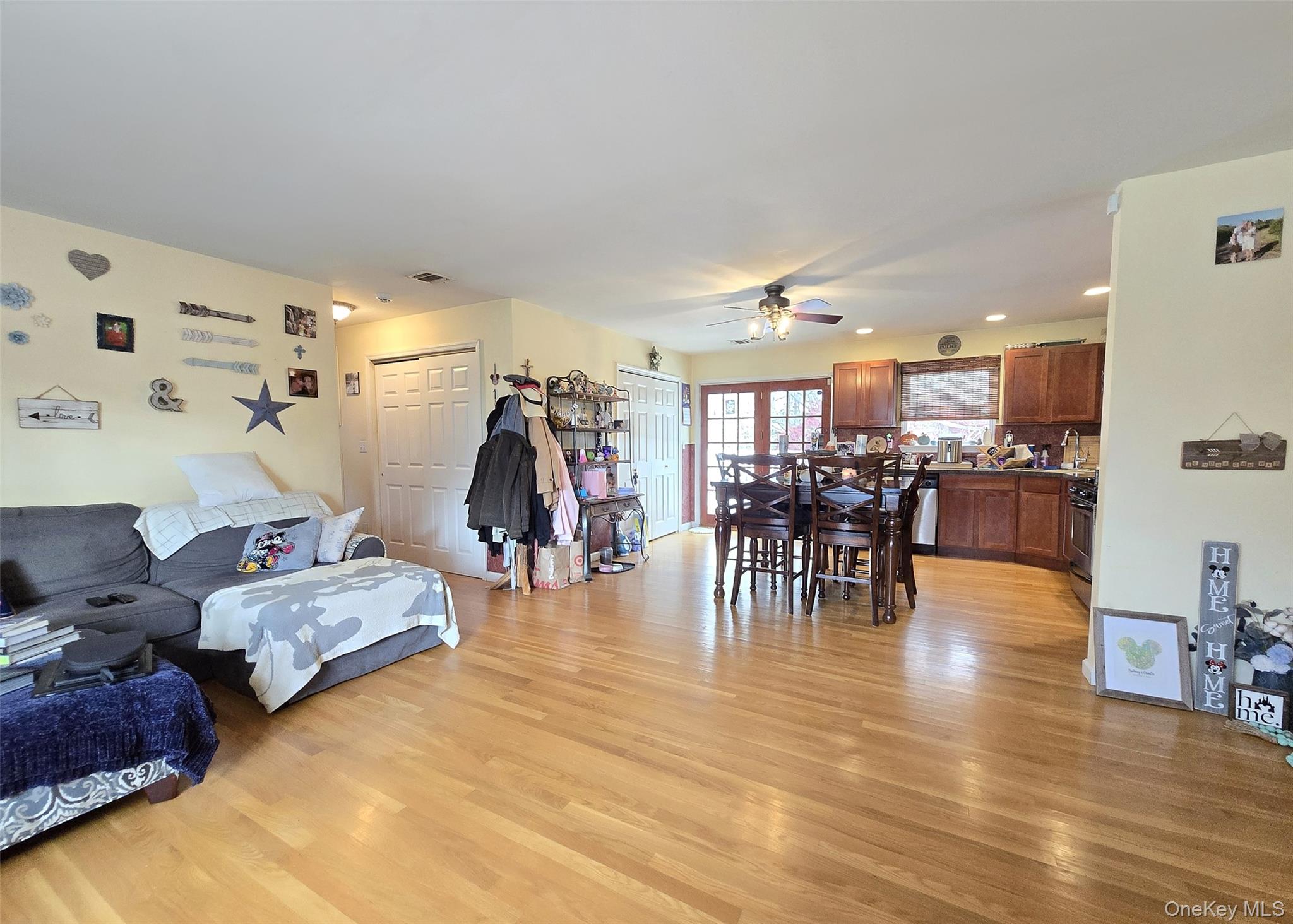 199 Connetquot Avenue, East Islip, NY 11730