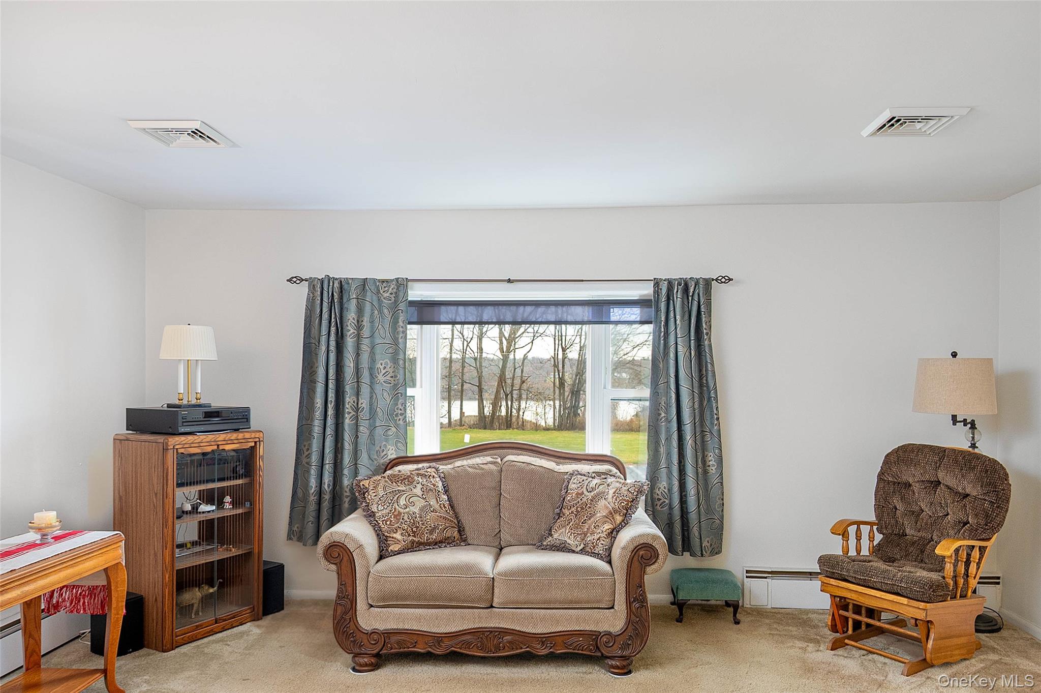 216 Hoyt Street, Port Ewen, NY 12466