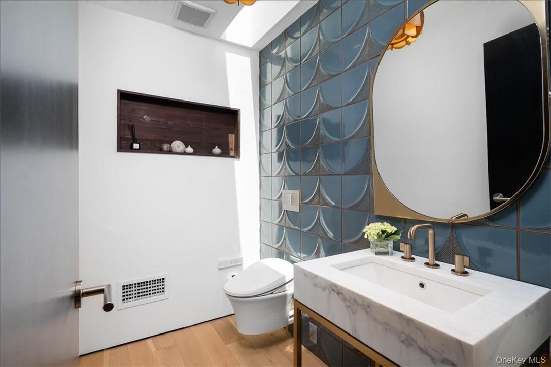 971 Fenimore Road, Larchmont, NY 10538