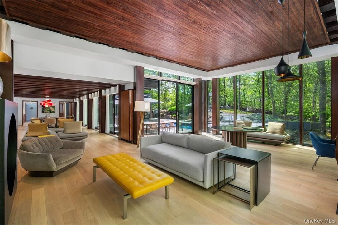 971 Fenimore Road, Larchmont, NY 10538