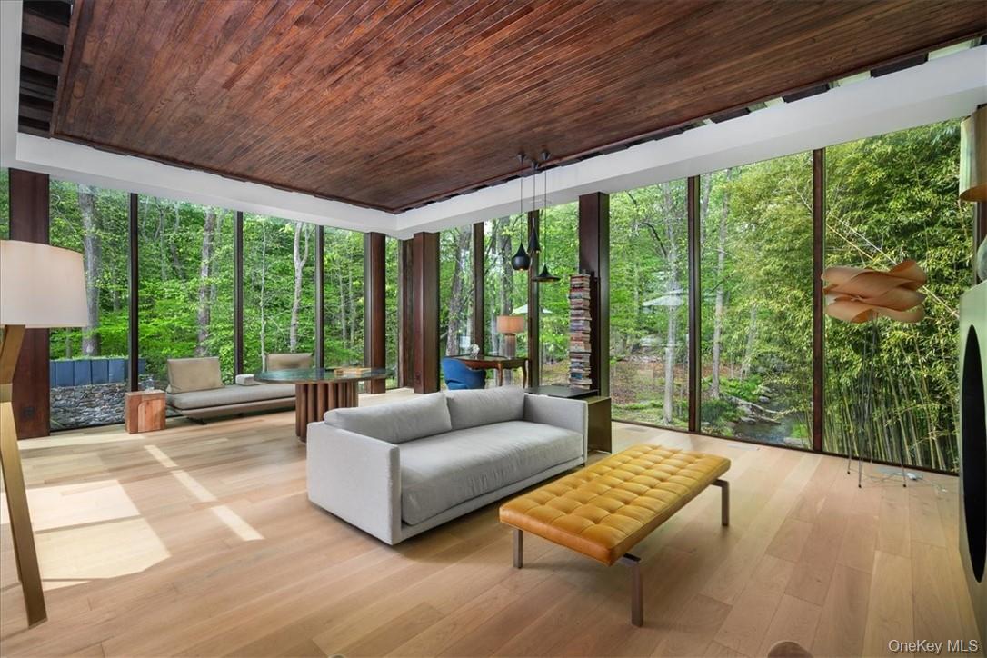 971 Fenimore Road, Larchmont, NY 10538