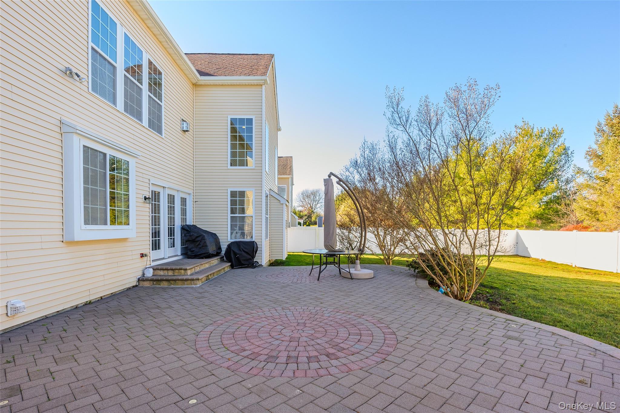 33 Pinehurst Drive, Mount Sinai, NY 11766