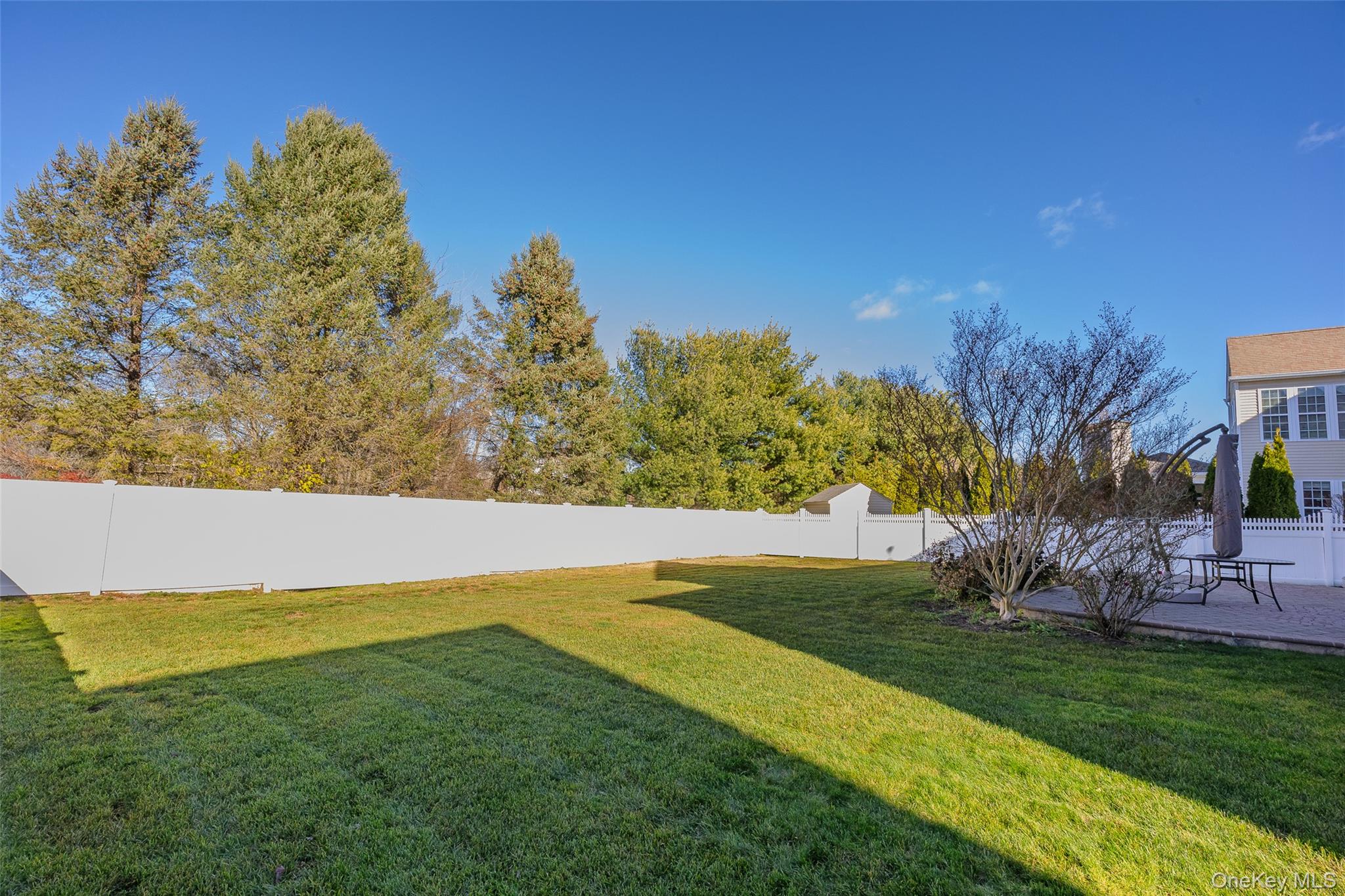 33 Pinehurst Drive, Mount Sinai, NY 11766