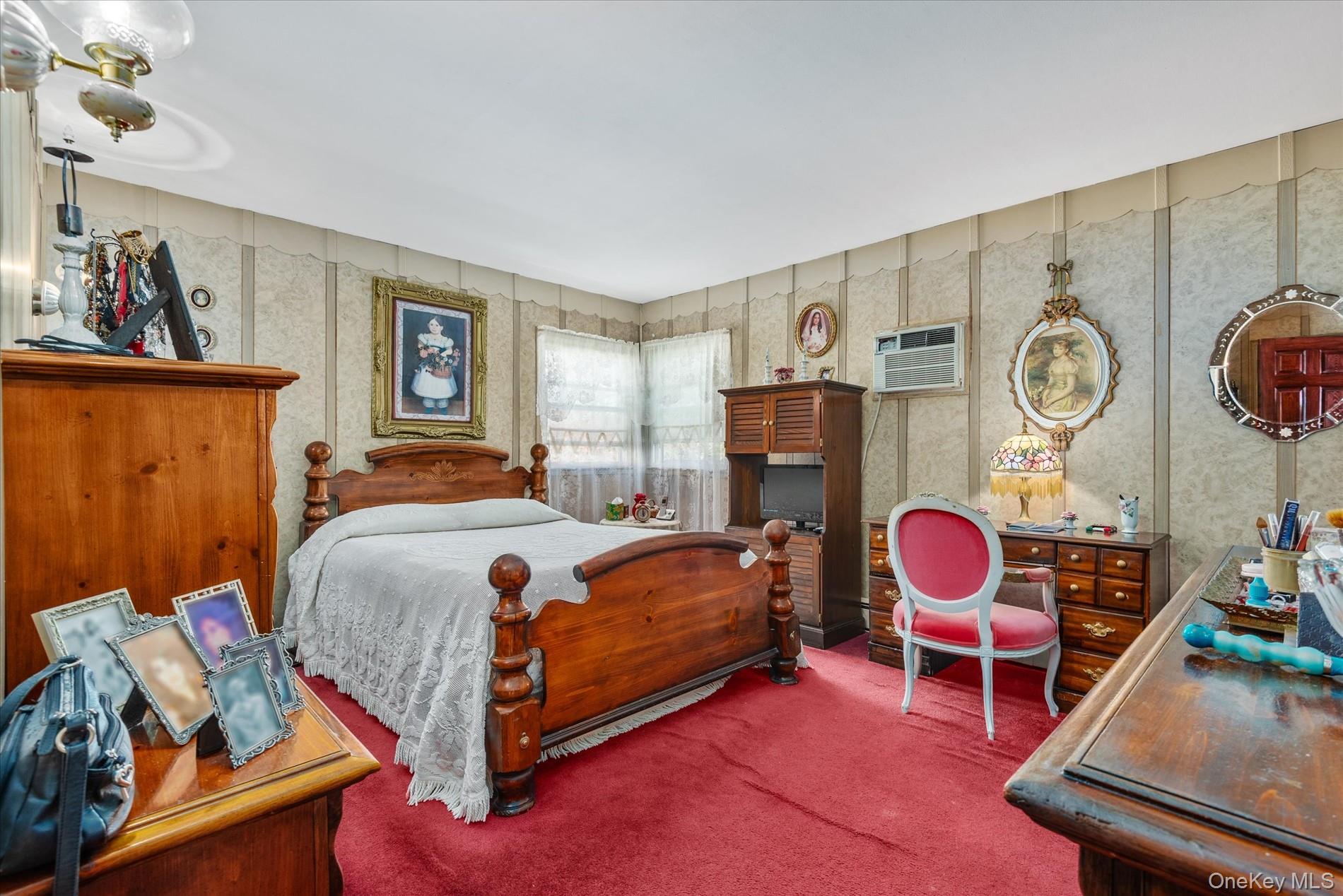 647 Seamans Neck Road, Seaford, NY 11783