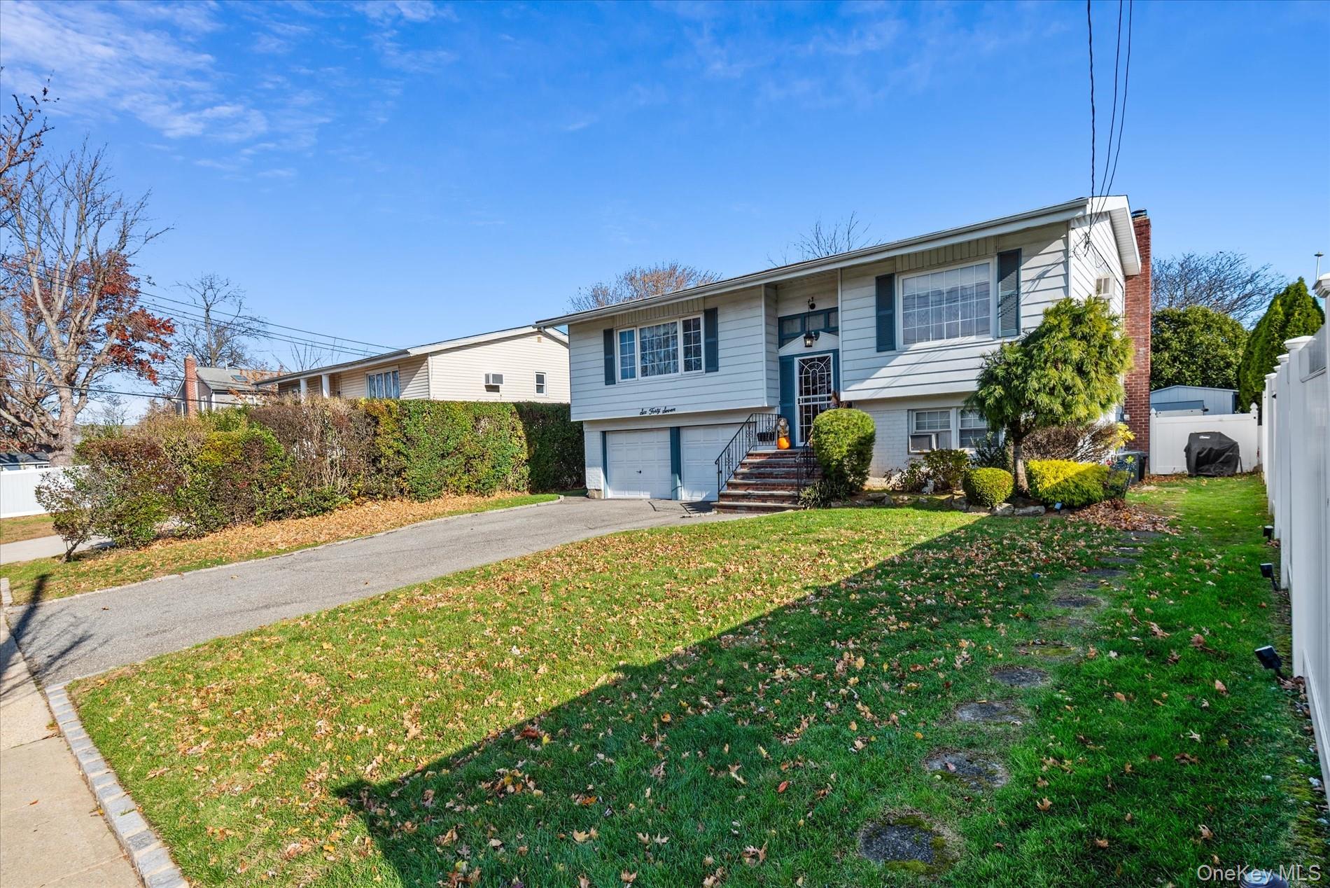 647 Seamans Neck Road, Seaford, NY 11783