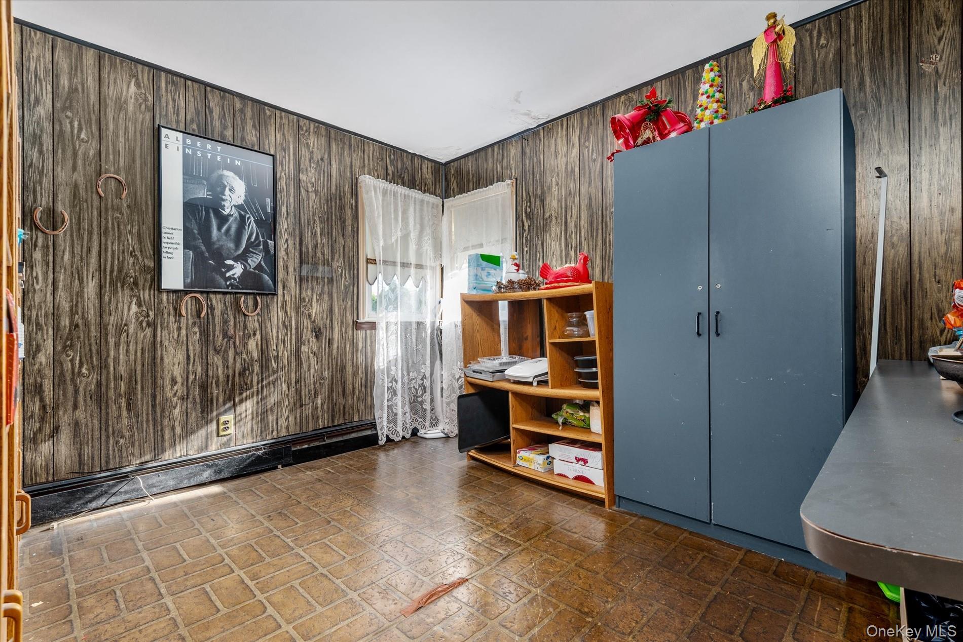 647 Seamans Neck Road, Seaford, NY 11783