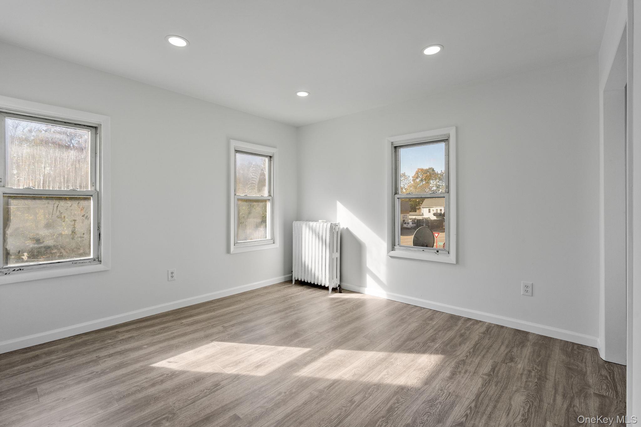 87 Winnikee Avenue, Poughkeepsie, NY 12601