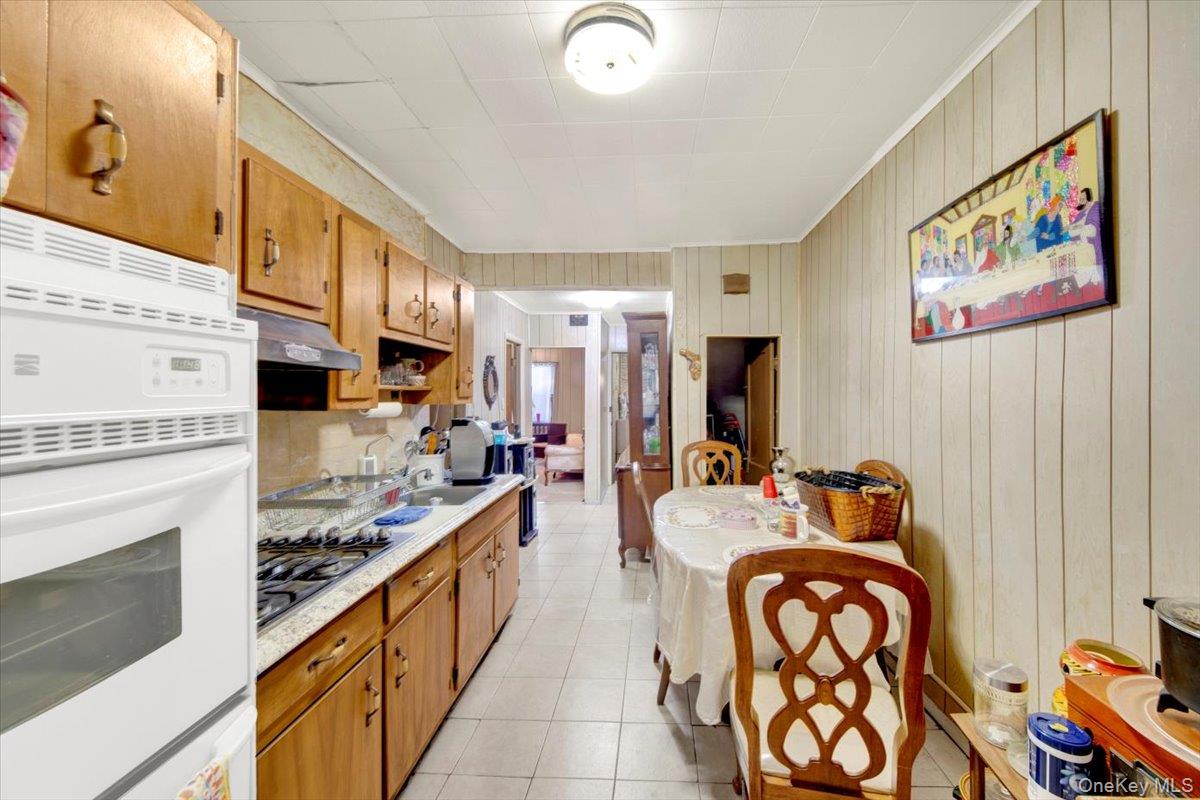 1238 Colgate Avenue, Bronx, NY 10472