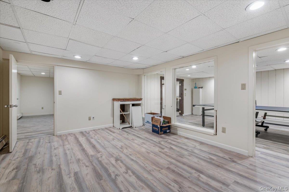 10 Faulkner Lane, Dix Hills, NY 11746