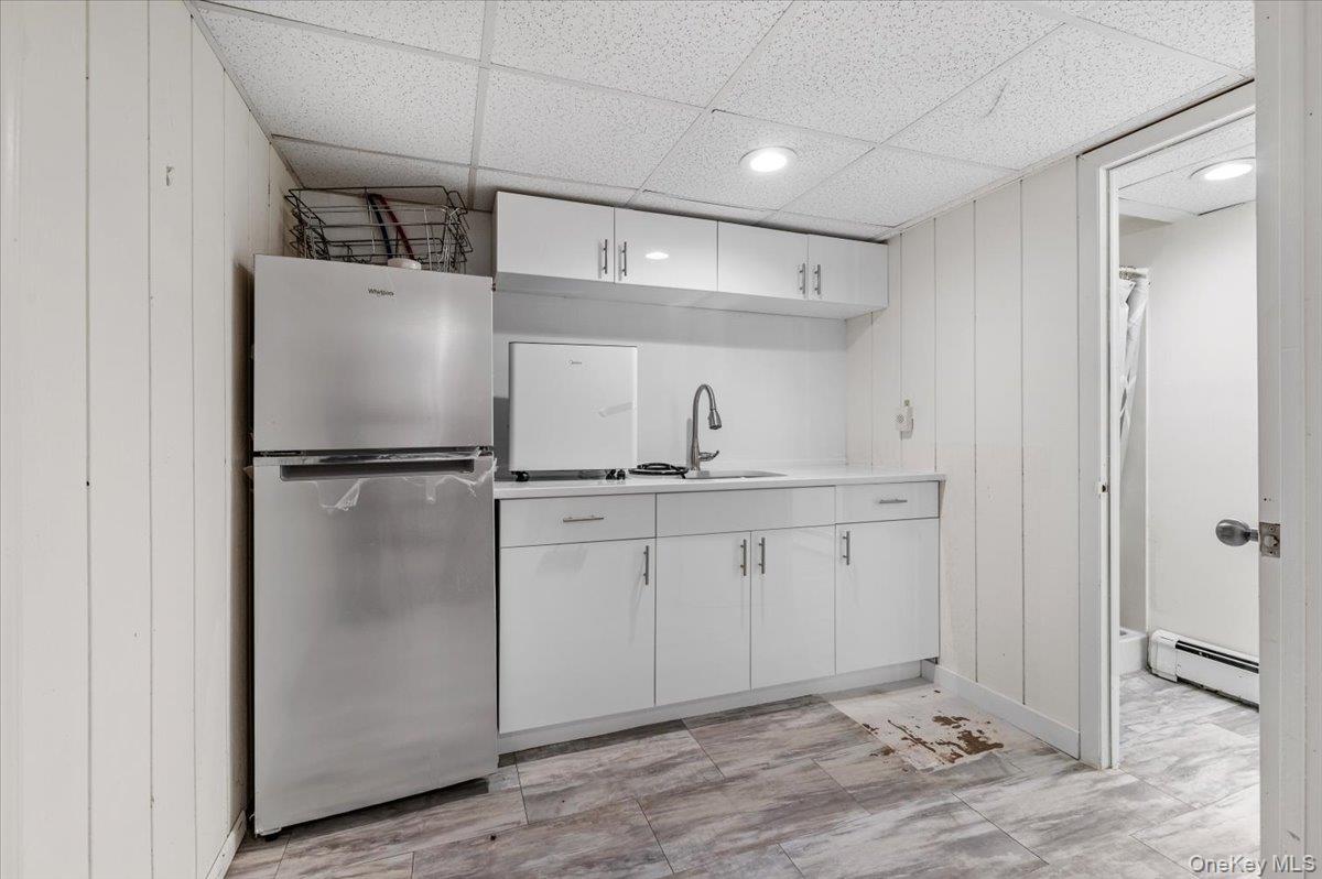 10 Faulkner Lane, Dix Hills, NY 11746