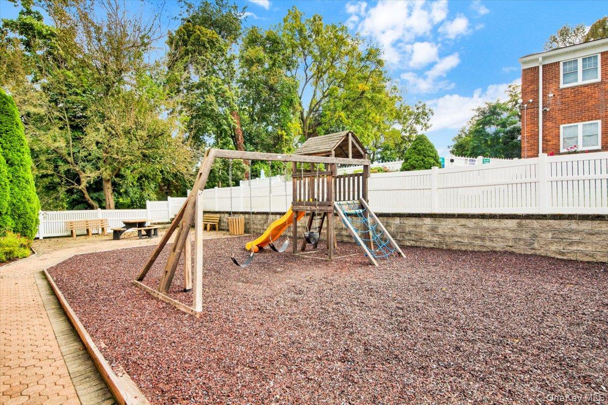 1879 Crompond Road # G-10, Peekskill, NY 10566