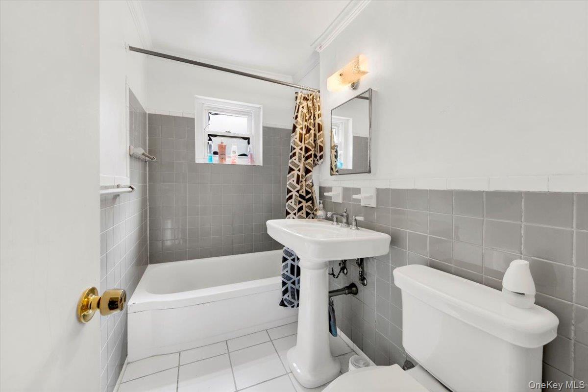 1879 Crompond Road # G-10, Peekskill, NY 10566