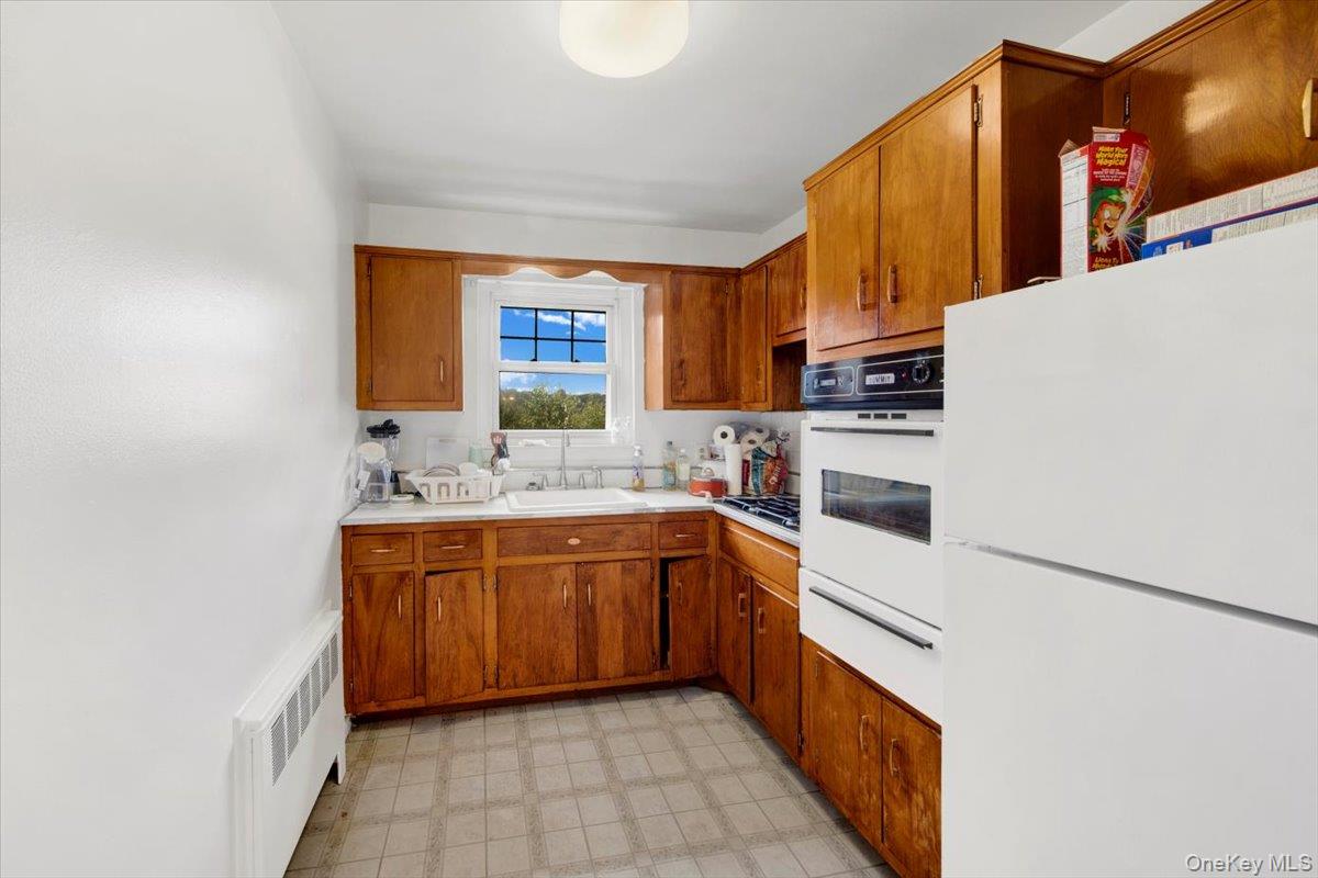 1879 Crompond Road # G-10, Peekskill, NY 10566