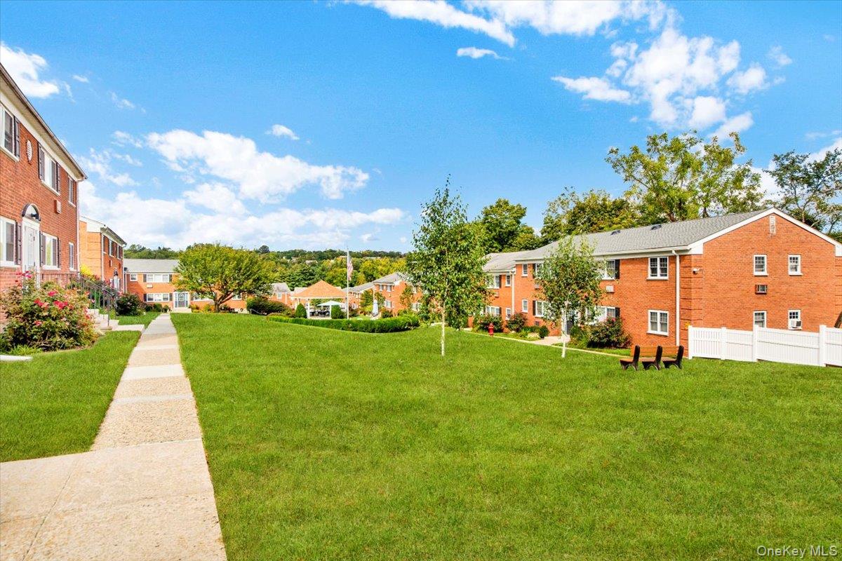 1879 Crompond Road # G-10, Peekskill, NY 10566