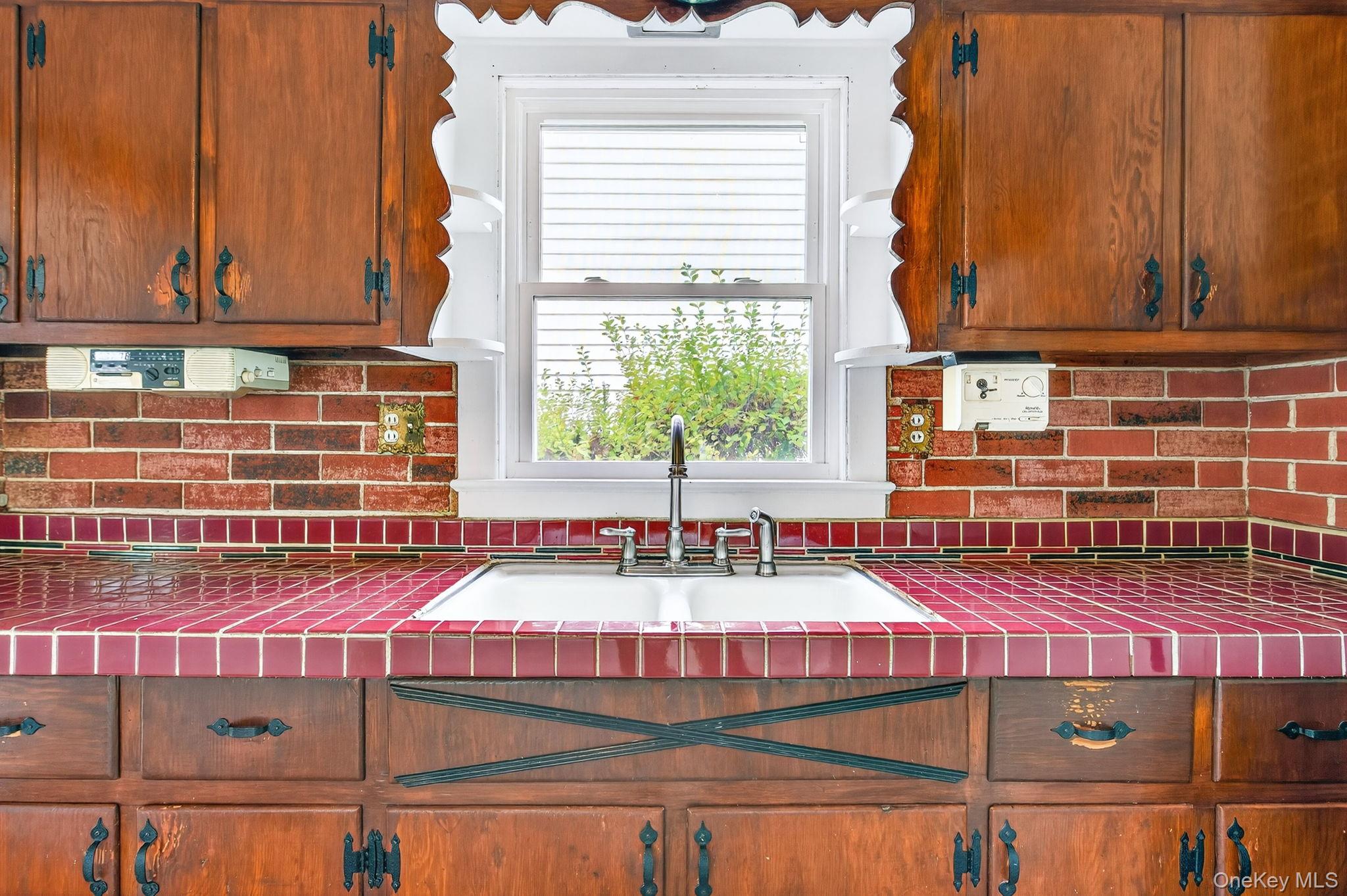 62 Foxhall Avenue, Kingston, NY 12401