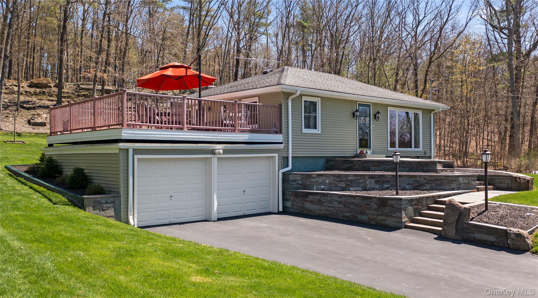 412 Vosenkill Road, Athens, NY 12015