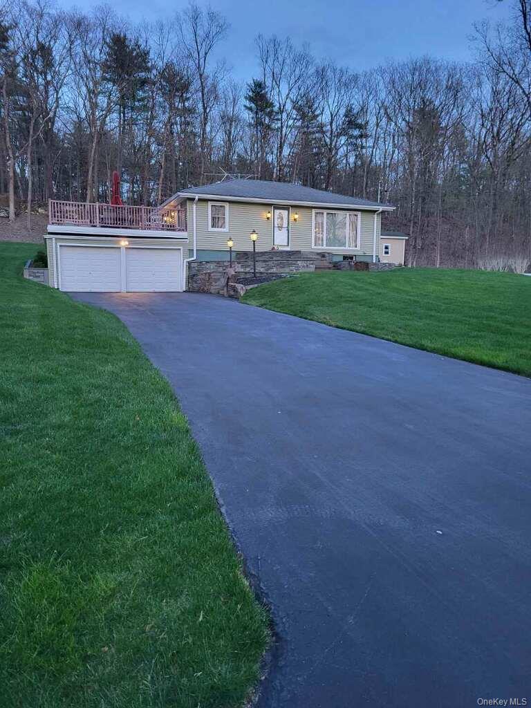 412 Vosenkill Road, Athens, NY 12015
