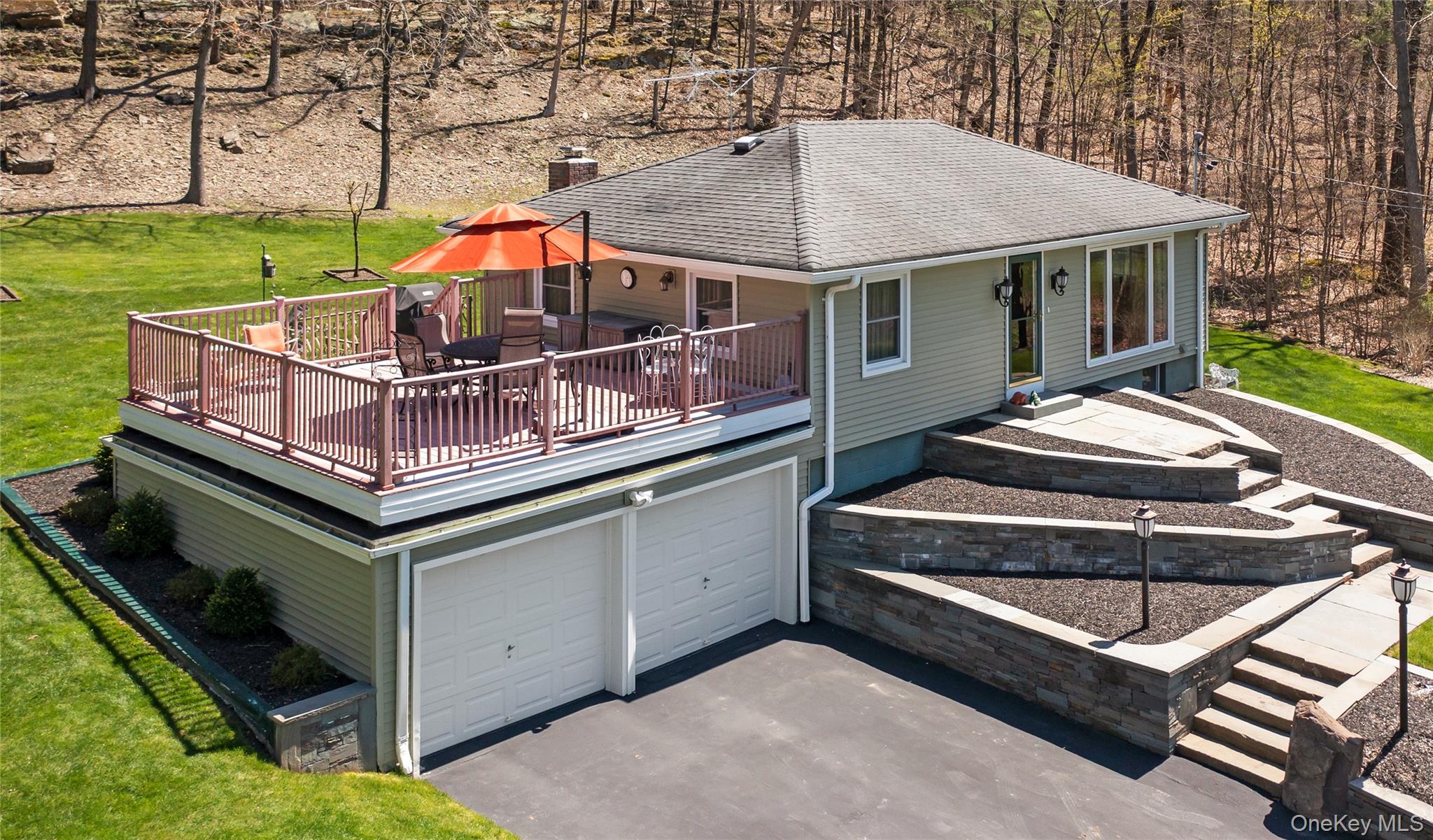 412 Vosenkill Road, Athens, NY 12015