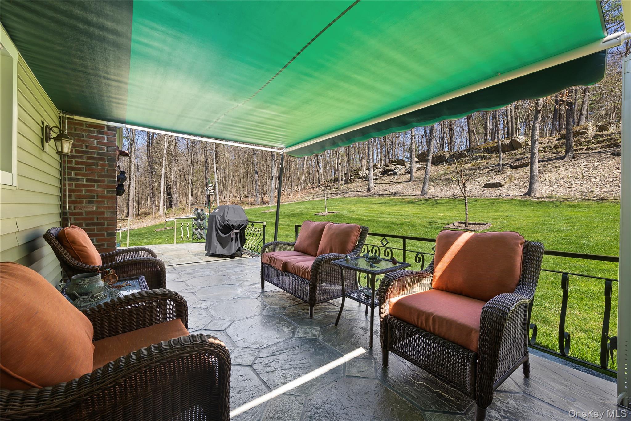 412 Vosenkill Road, Athens, NY 12015