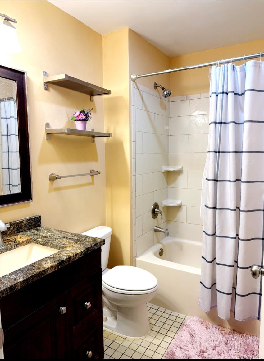 100 Hillside Drive # F6, Middletown, NY 10941