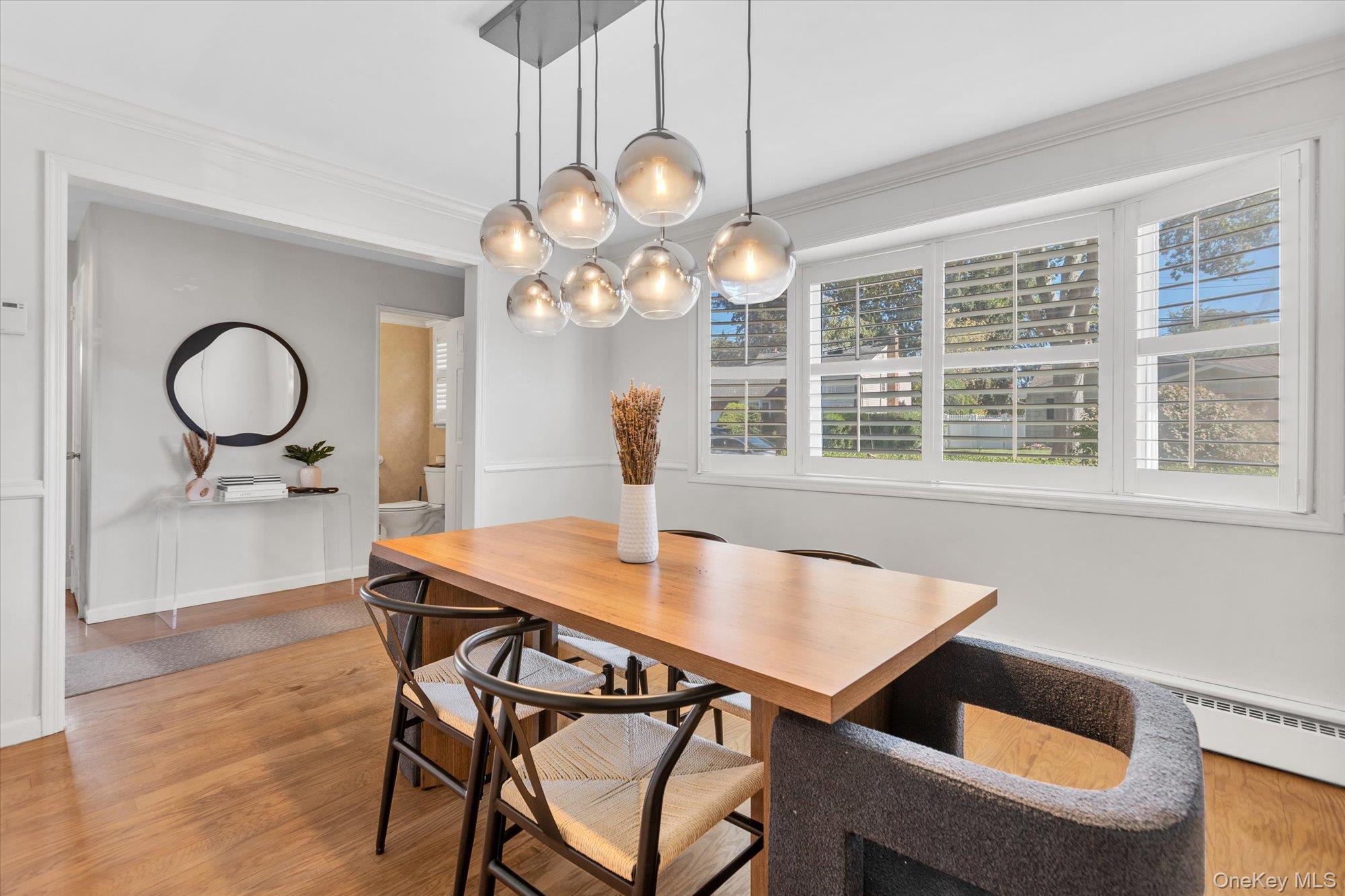 23 Skyview Place, Melville, NY 11747