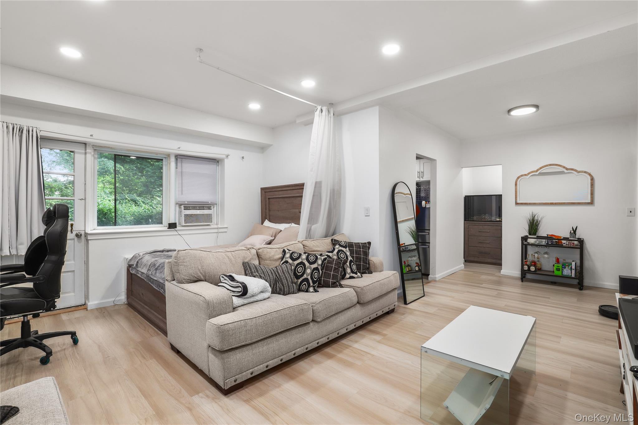 140 N Broadway # IT9, Irvington, NY 10533