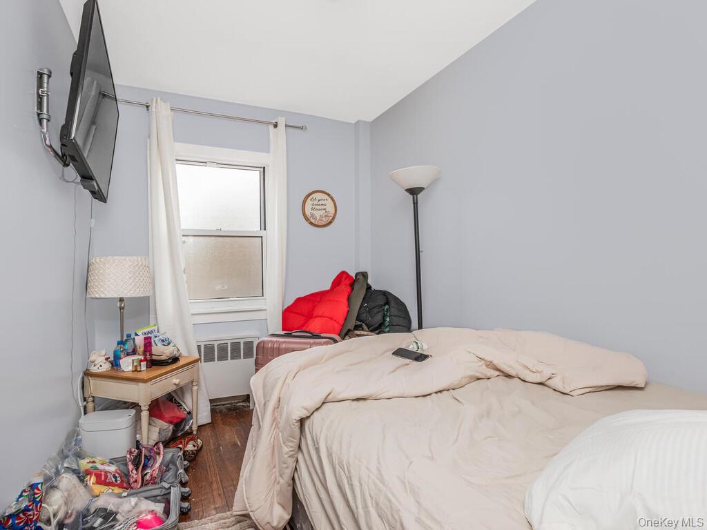 1918 Pitman Avenue, Bronx, NY 10466