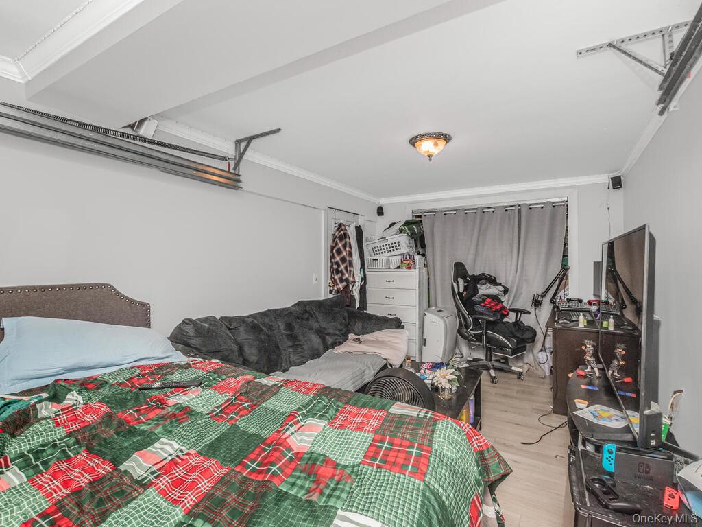 1918 Pitman Avenue, Bronx, NY 10466