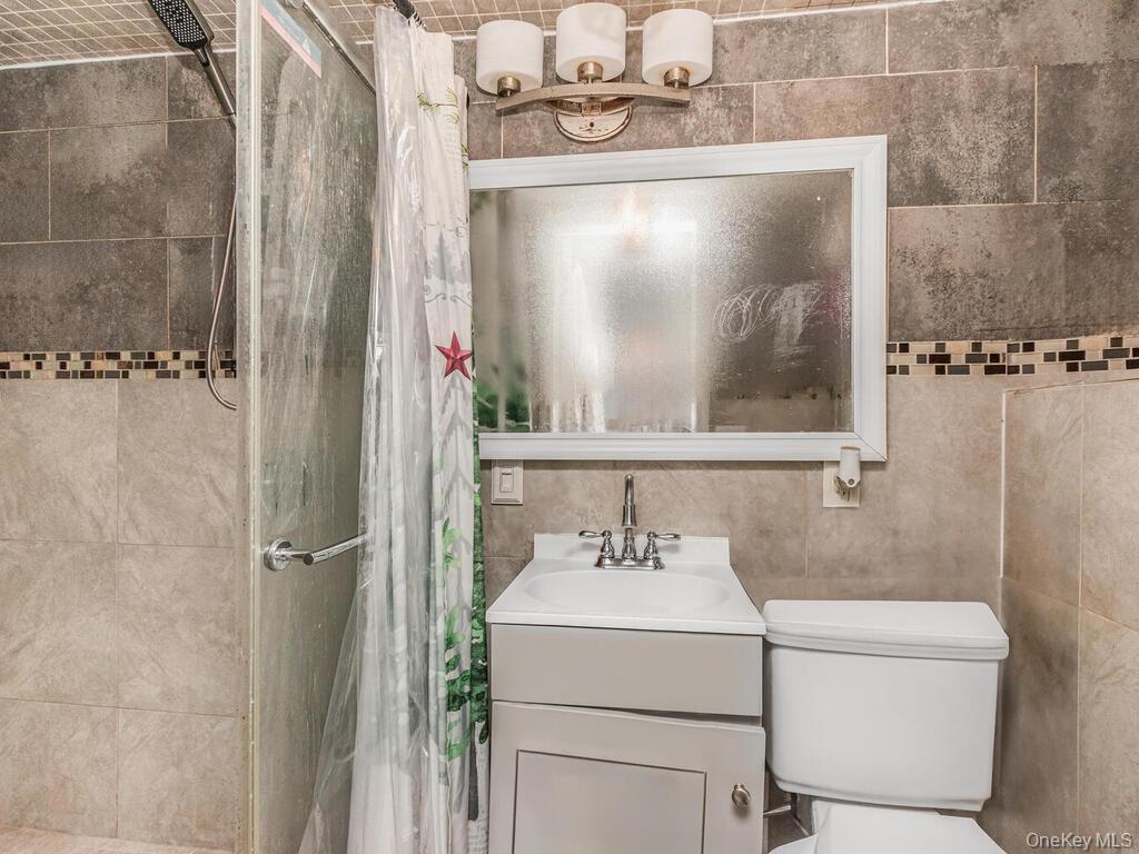 1918 Pitman Avenue, Bronx, NY 10466