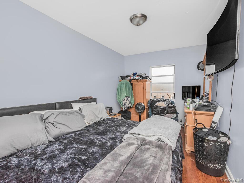 1918 Pitman Avenue, Bronx, NY 10466