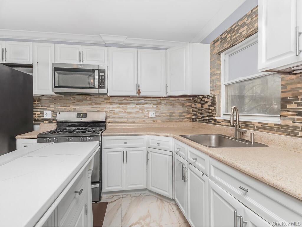 1918 Pitman Avenue, Bronx, NY 10466