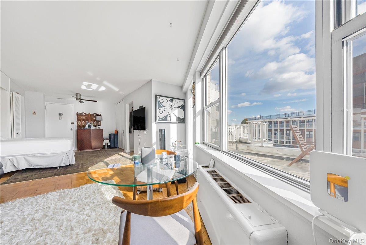 125-10 Queens Boulevard # 1411, Kew Gardens, NY 11415