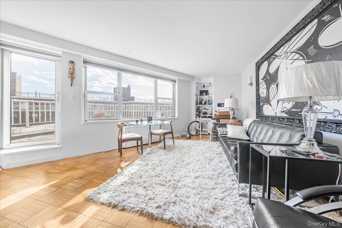 125-10 Queens Boulevard # 1411, Kew Gardens, NY 11415