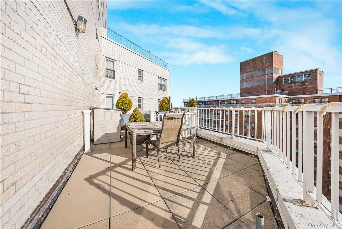 125-10 Queens Boulevard # 1411, Kew Gardens, NY 11415