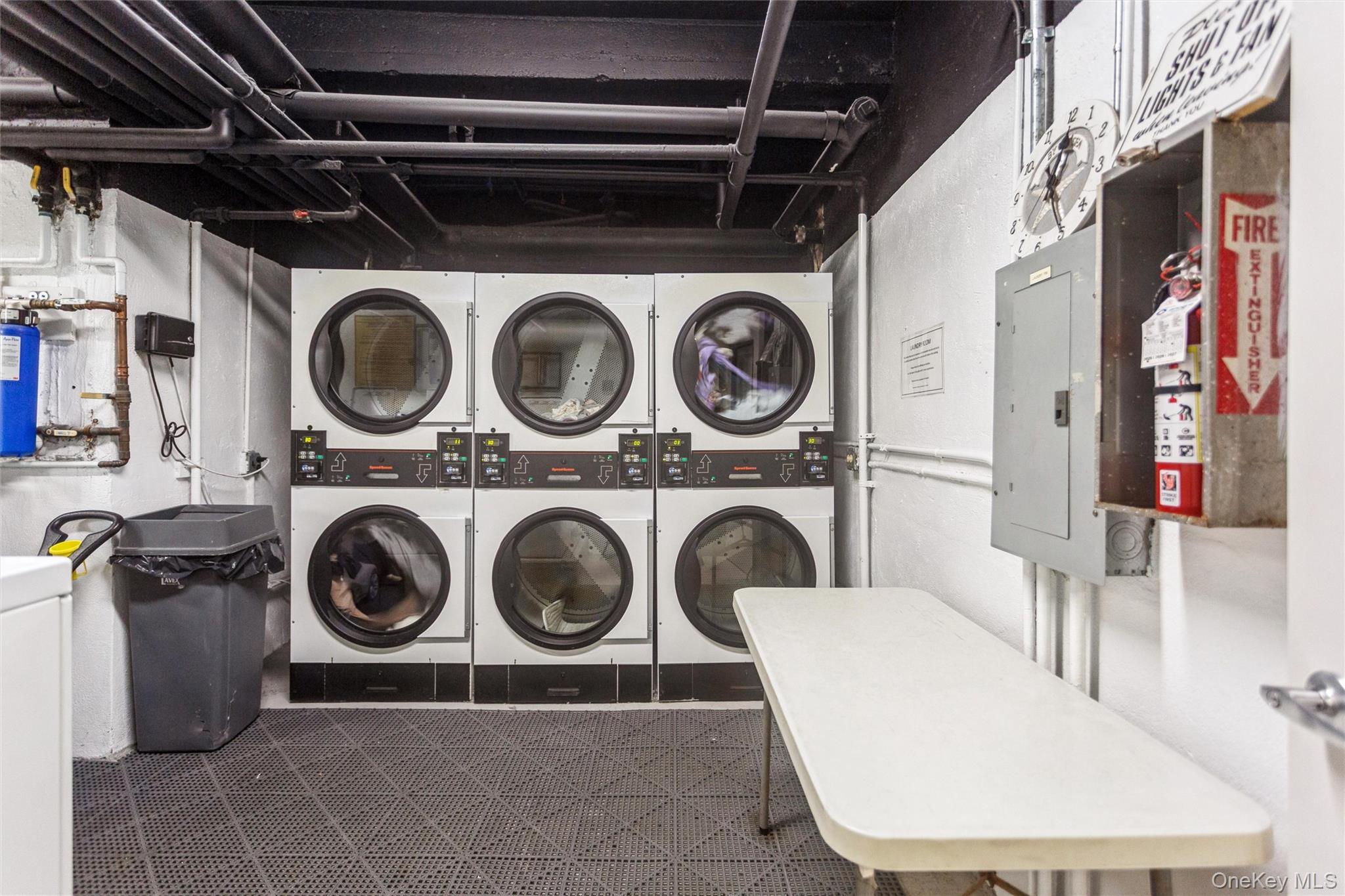 560 W Broadway # 2A, Long Beach, NY 11561